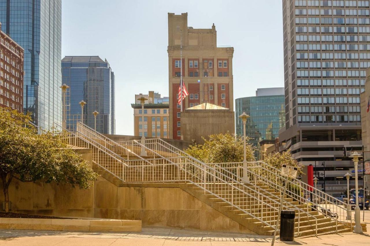 Frontdesk The Grand Apts Downtown Área metropolitana de Kansas City Exterior foto